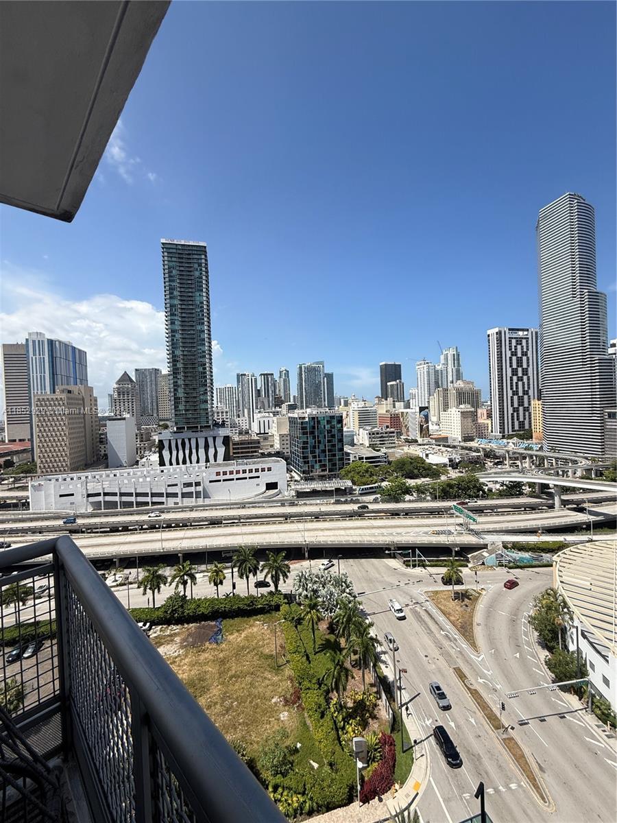 350 S Miami Ave Unit: 1803