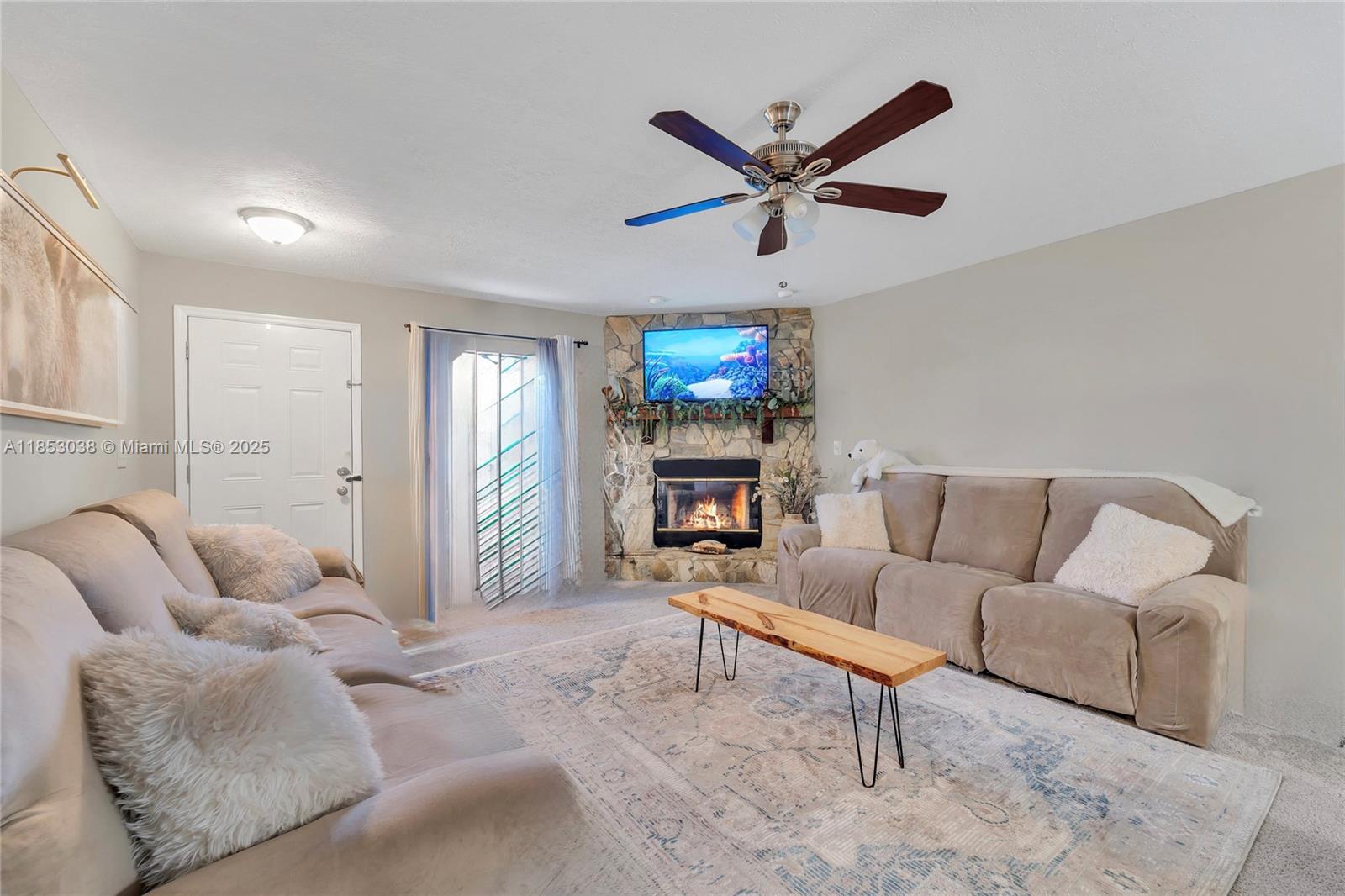 23205 club villas dr