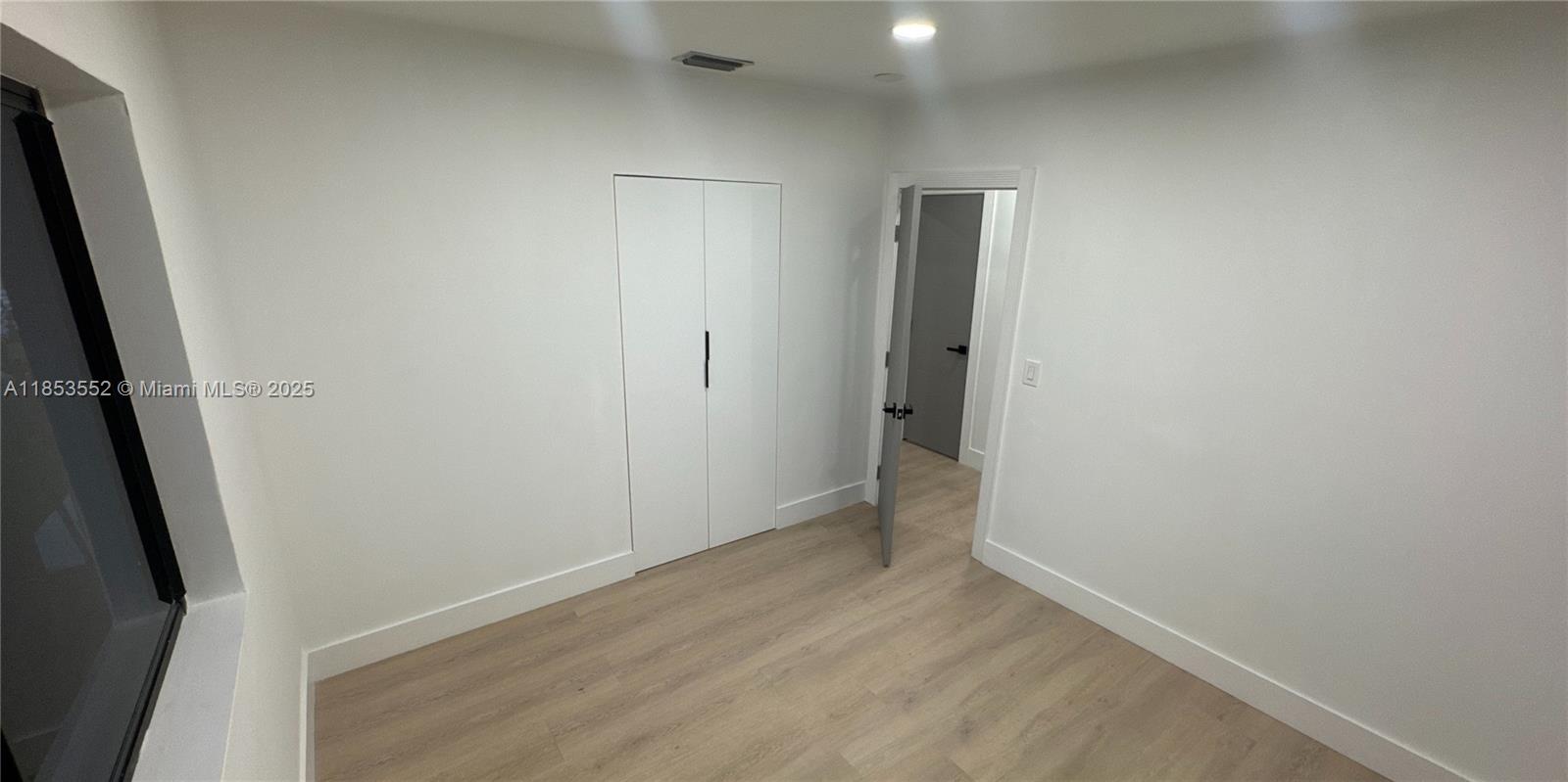 12800 NE 12th Ave # 1