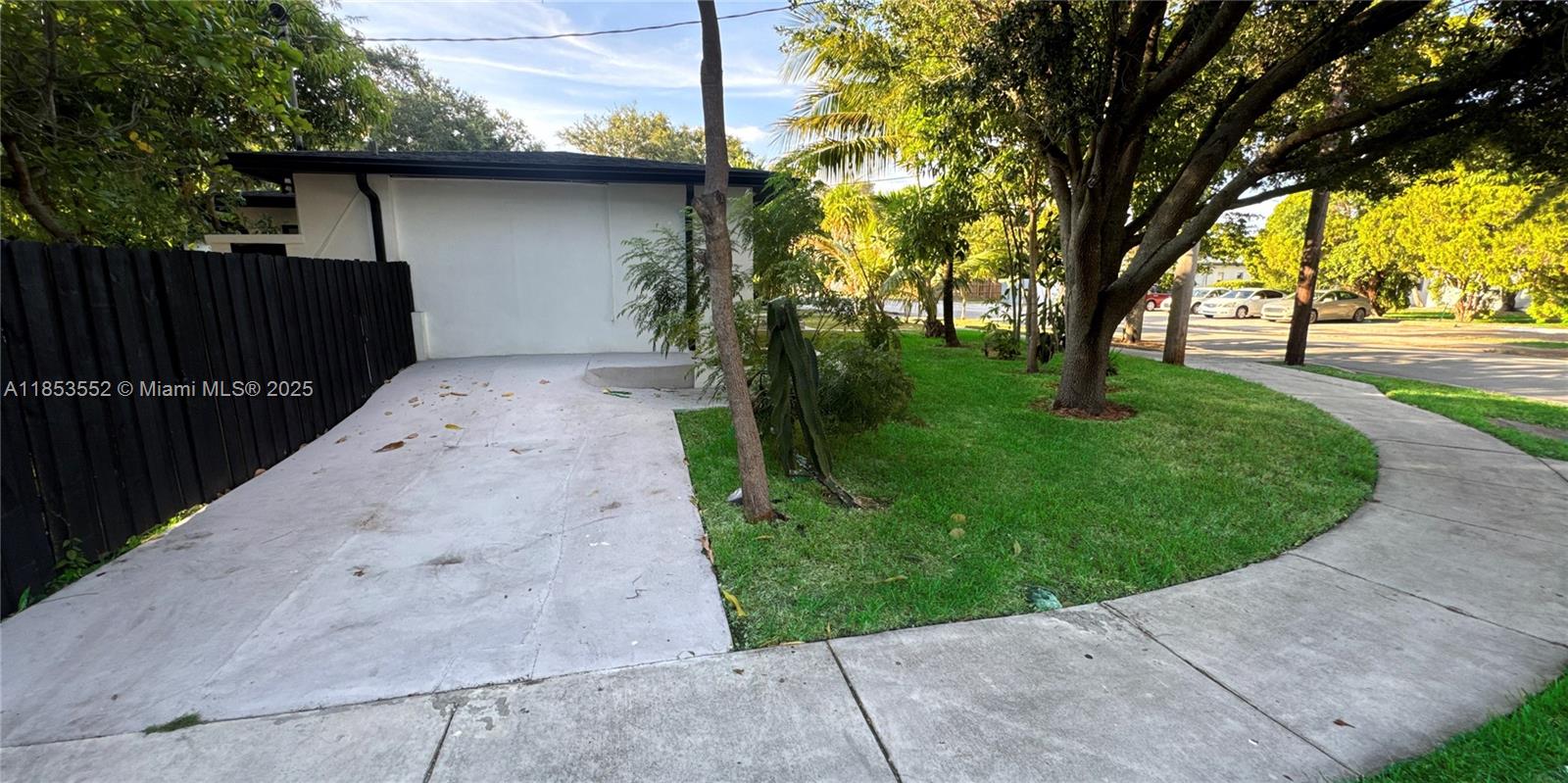 12800 NE 12th Ave # 1