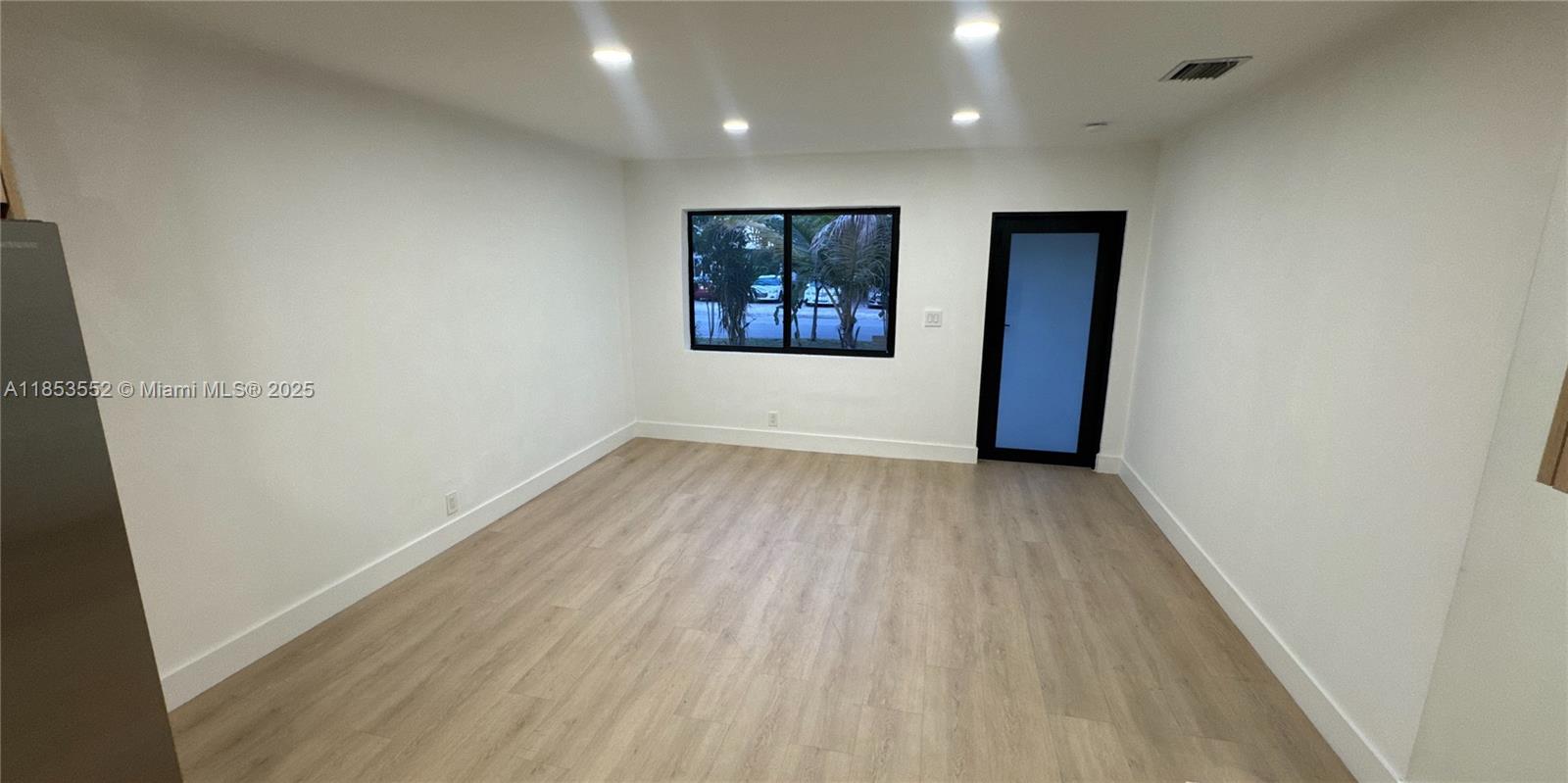 12800 NE 12th Ave # 1