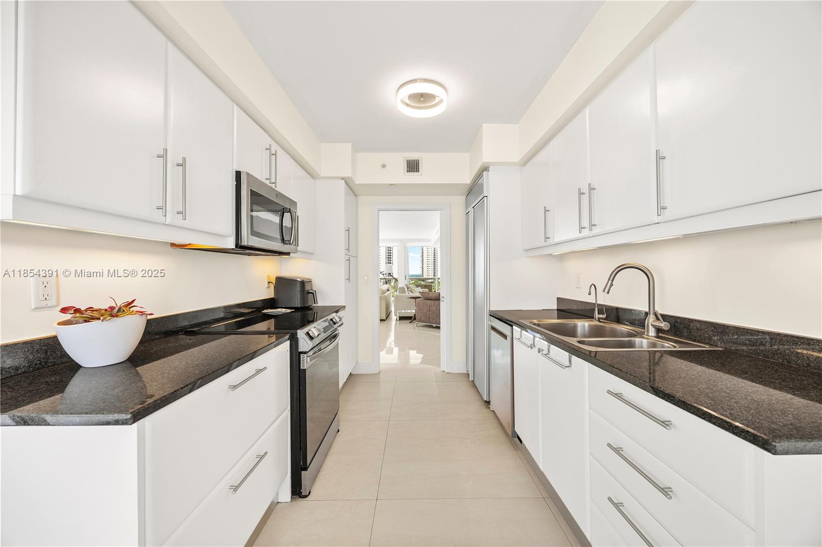 16500 Collins Ave # 851