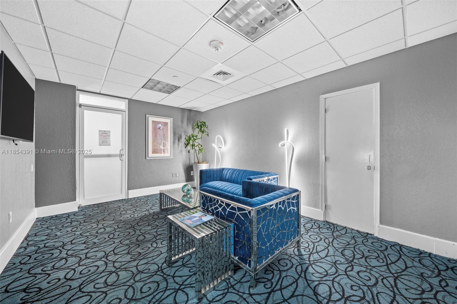 16500 Collins Ave # 851