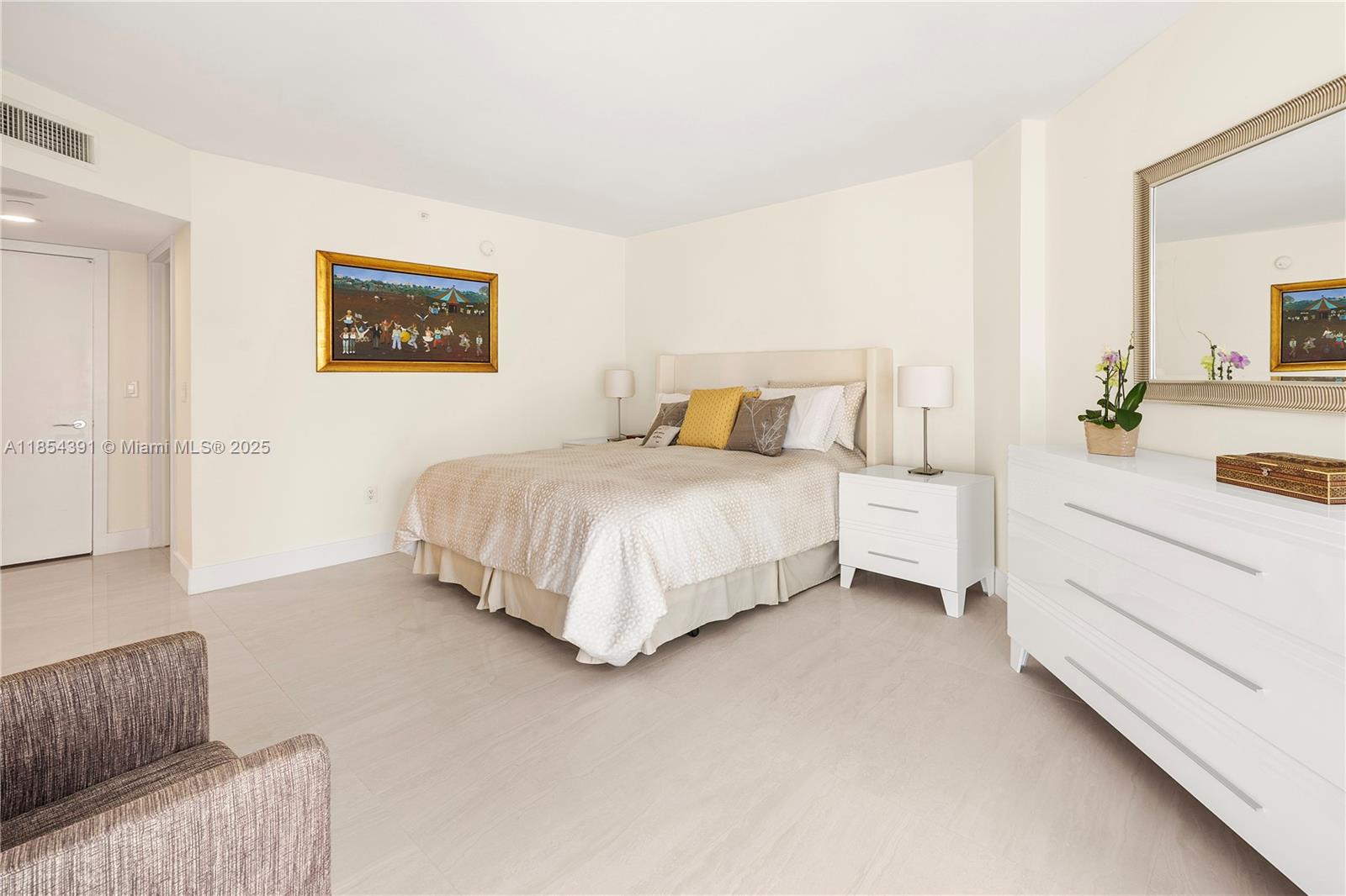 16500 Collins Ave # 851