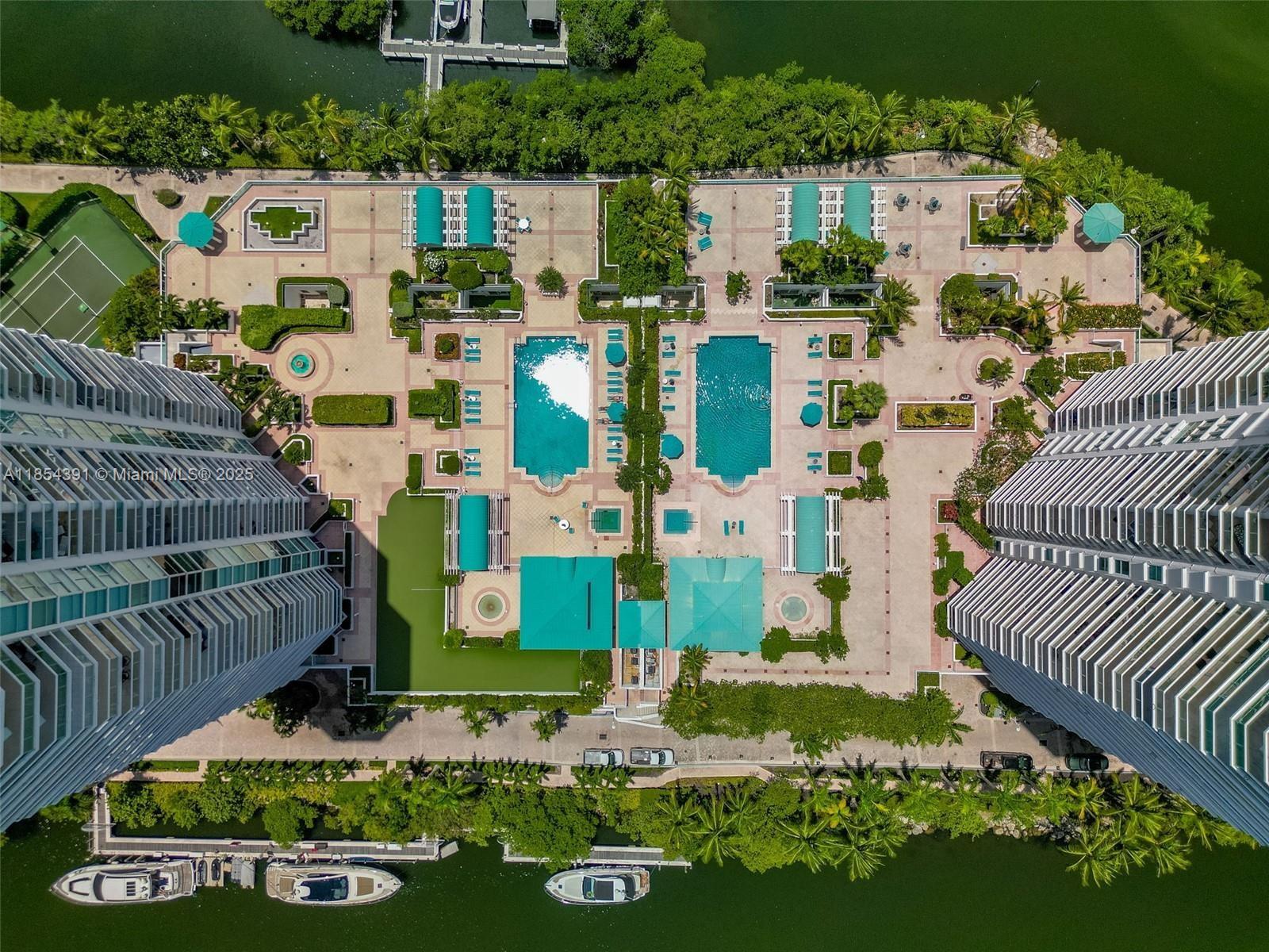 16500 Collins Ave # 851