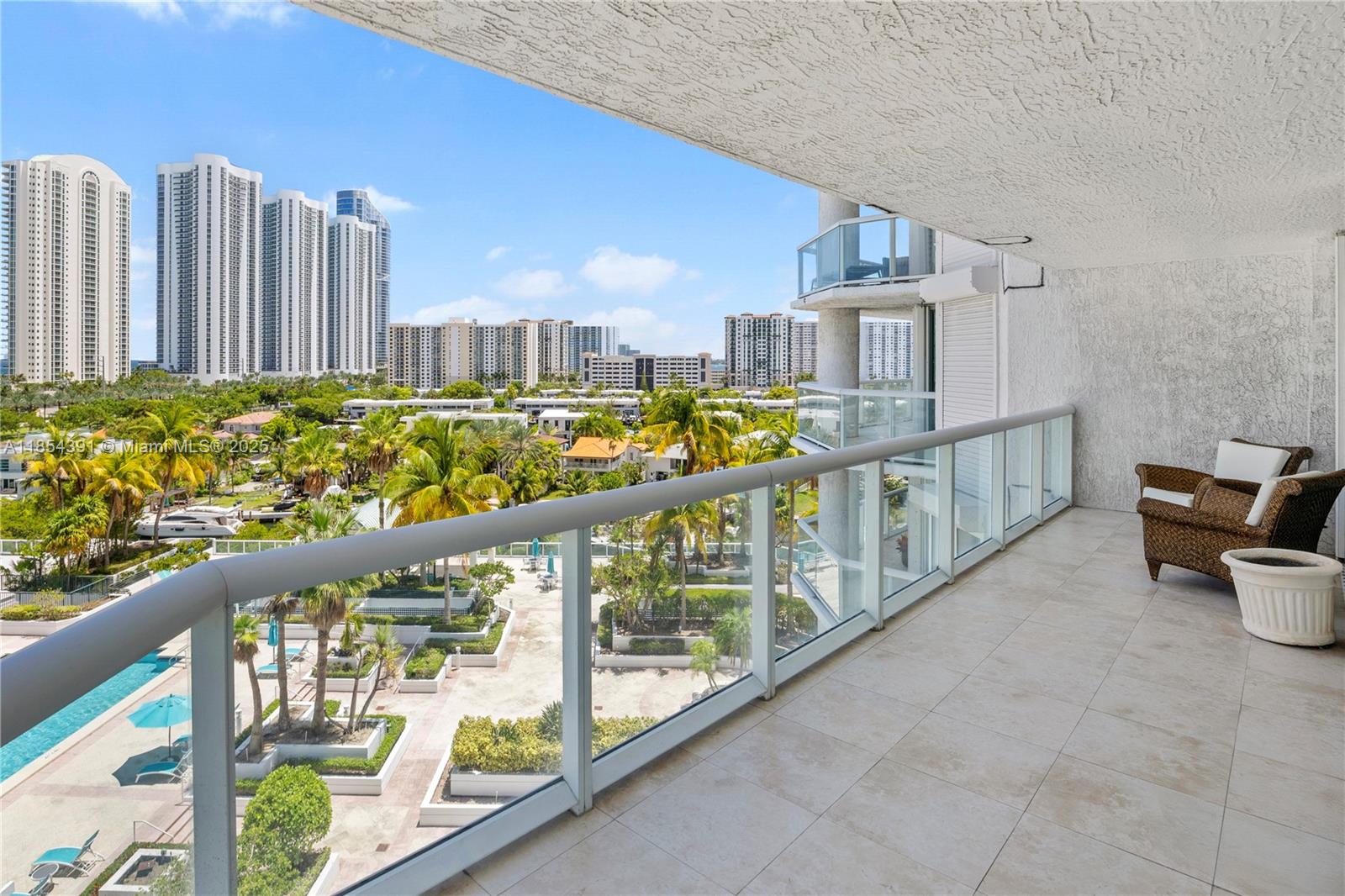 16500 Collins Ave # 851