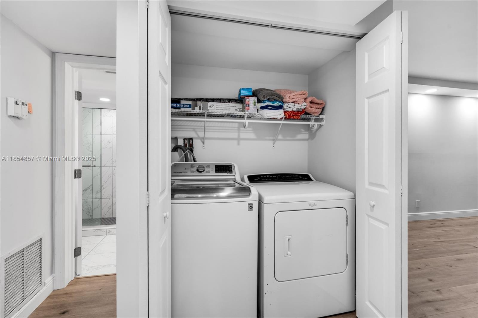 3524 Via Poinciana # 302