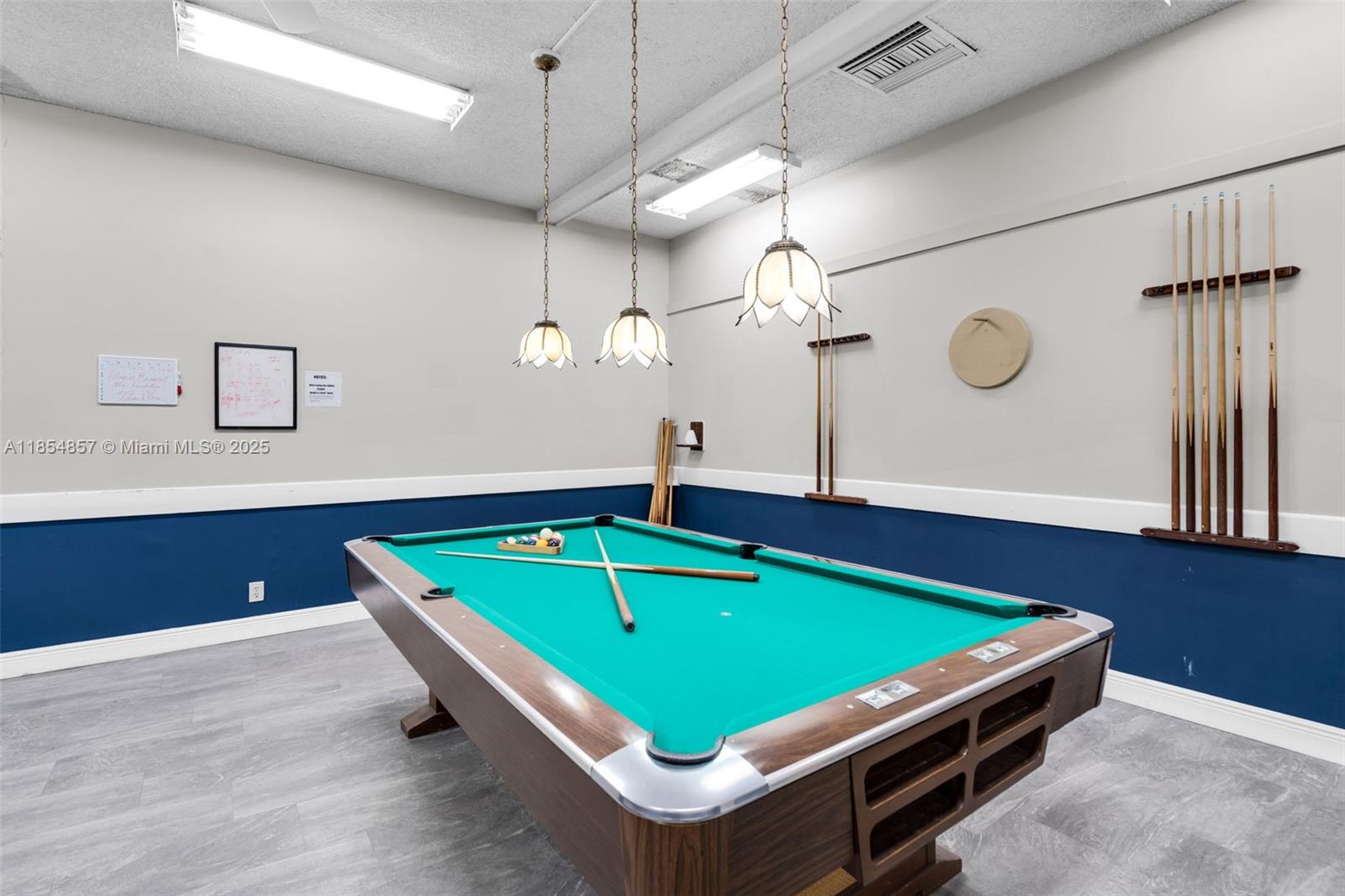 3524 Via Poinciana # 302