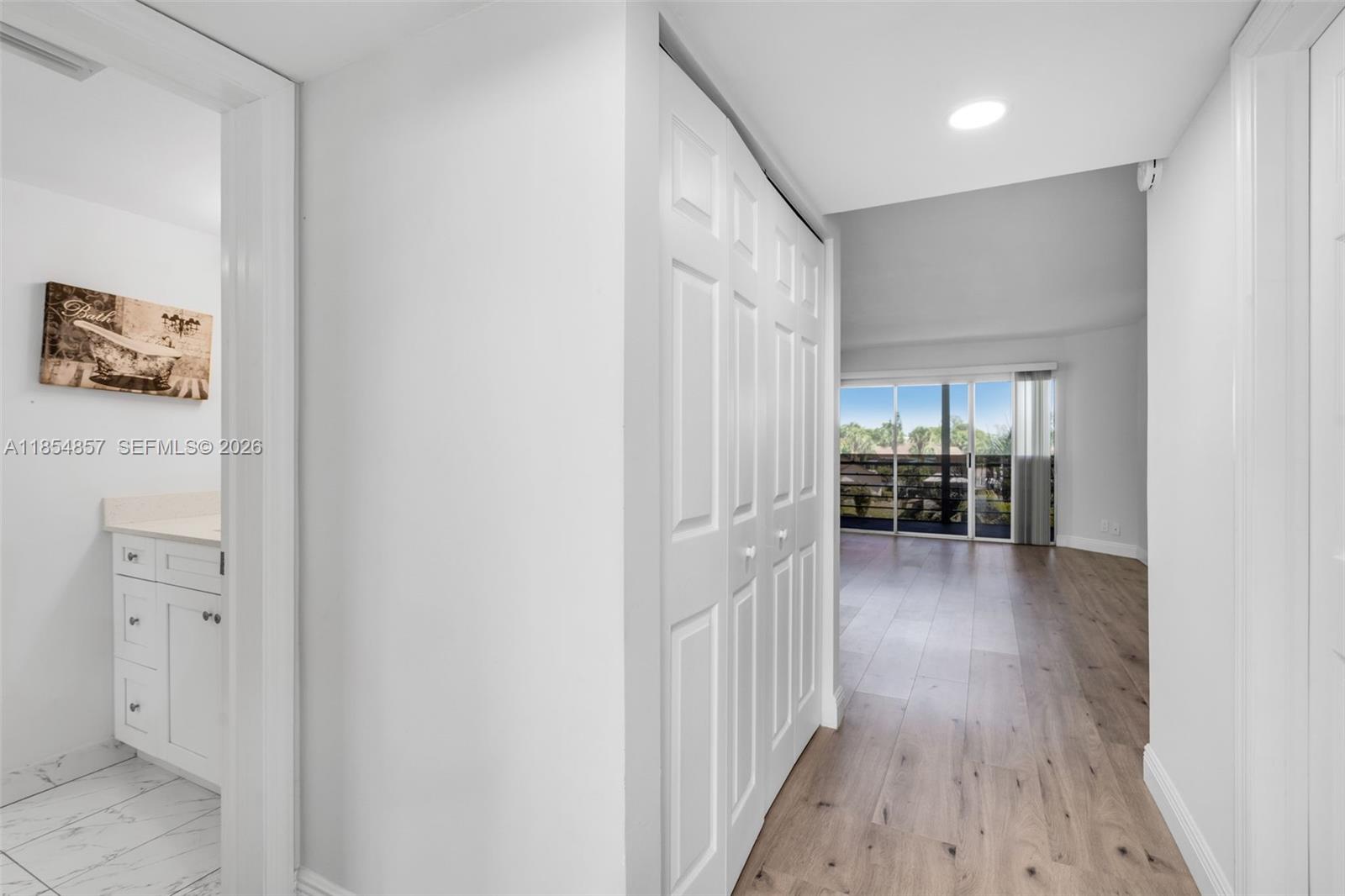 3524 Via Poinciana # 302