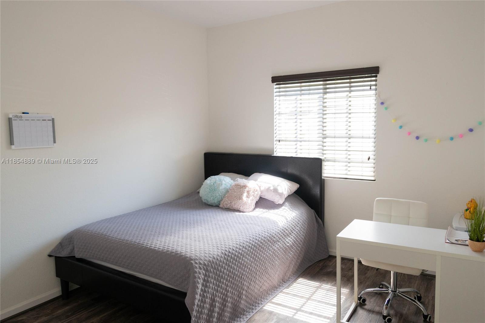 911 Hillcrest Ct # 3