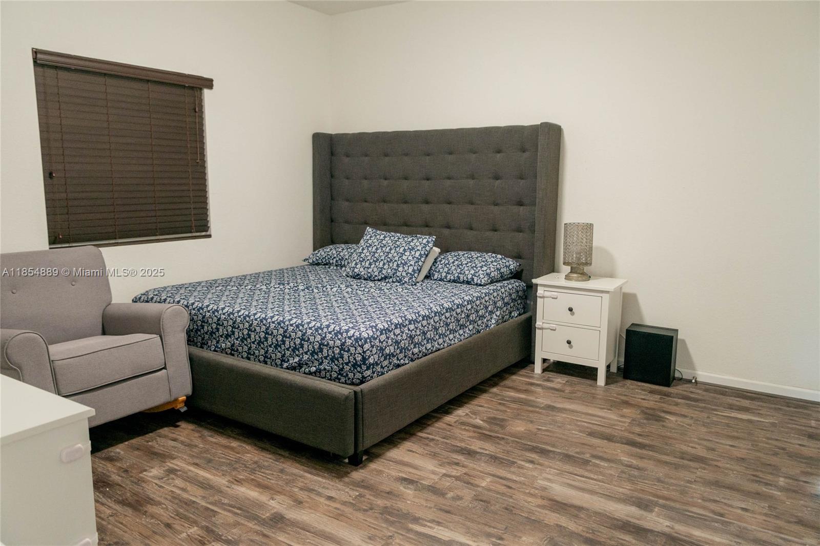 911 Hillcrest Ct # 3