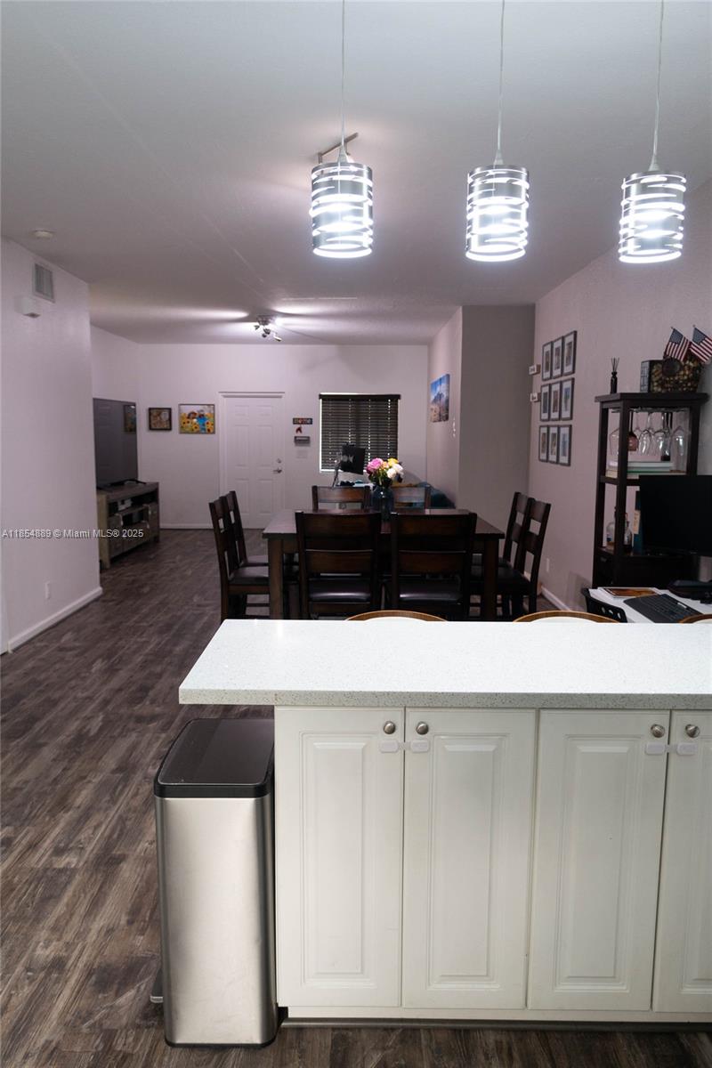 911 Hillcrest Ct # 3