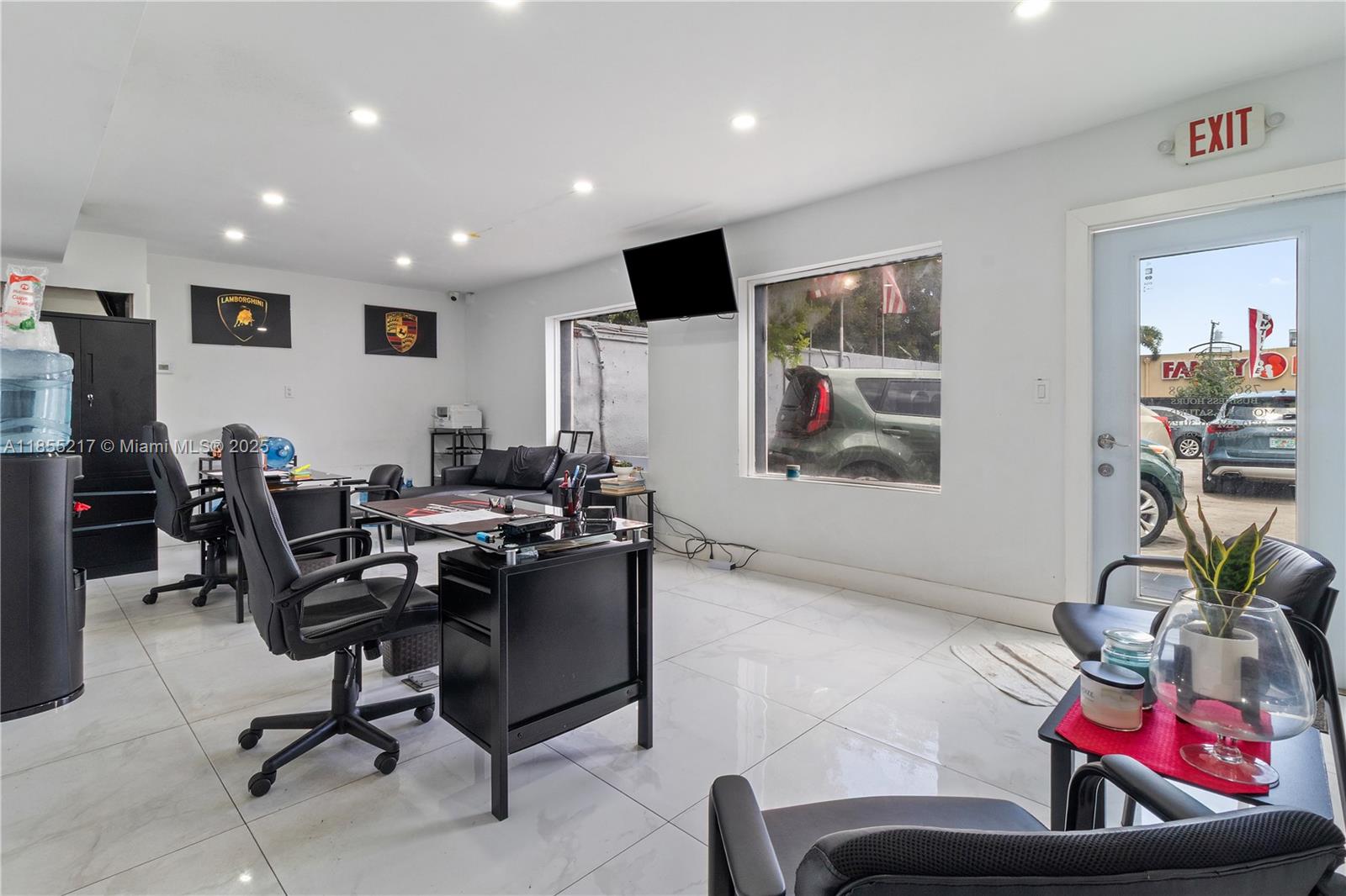 1235 NW 54th St