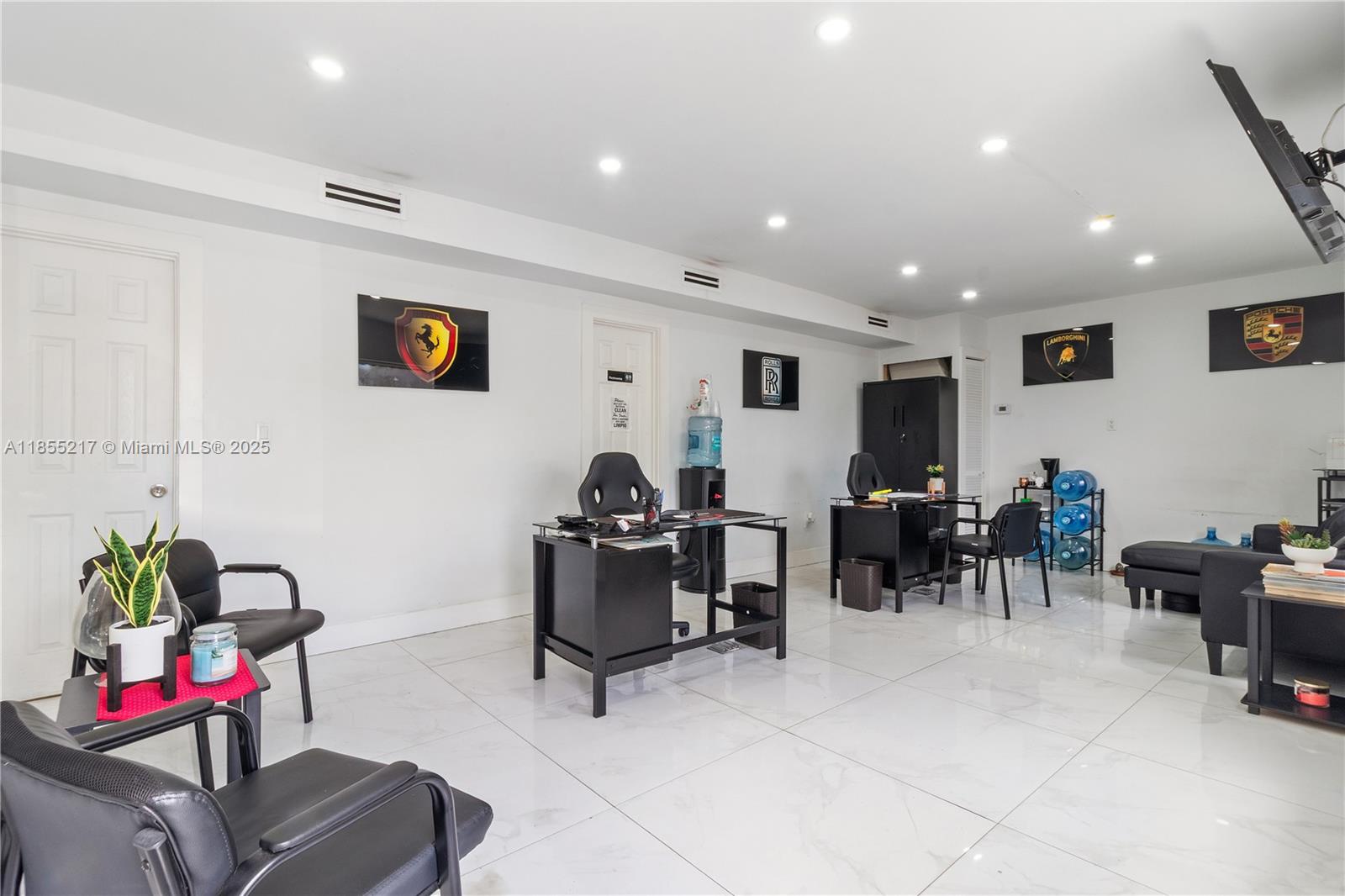 1235 NW 54th St