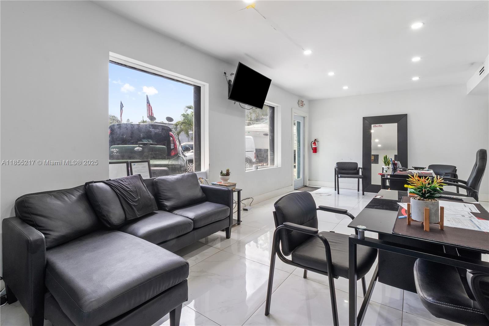 1235 NW 54th St