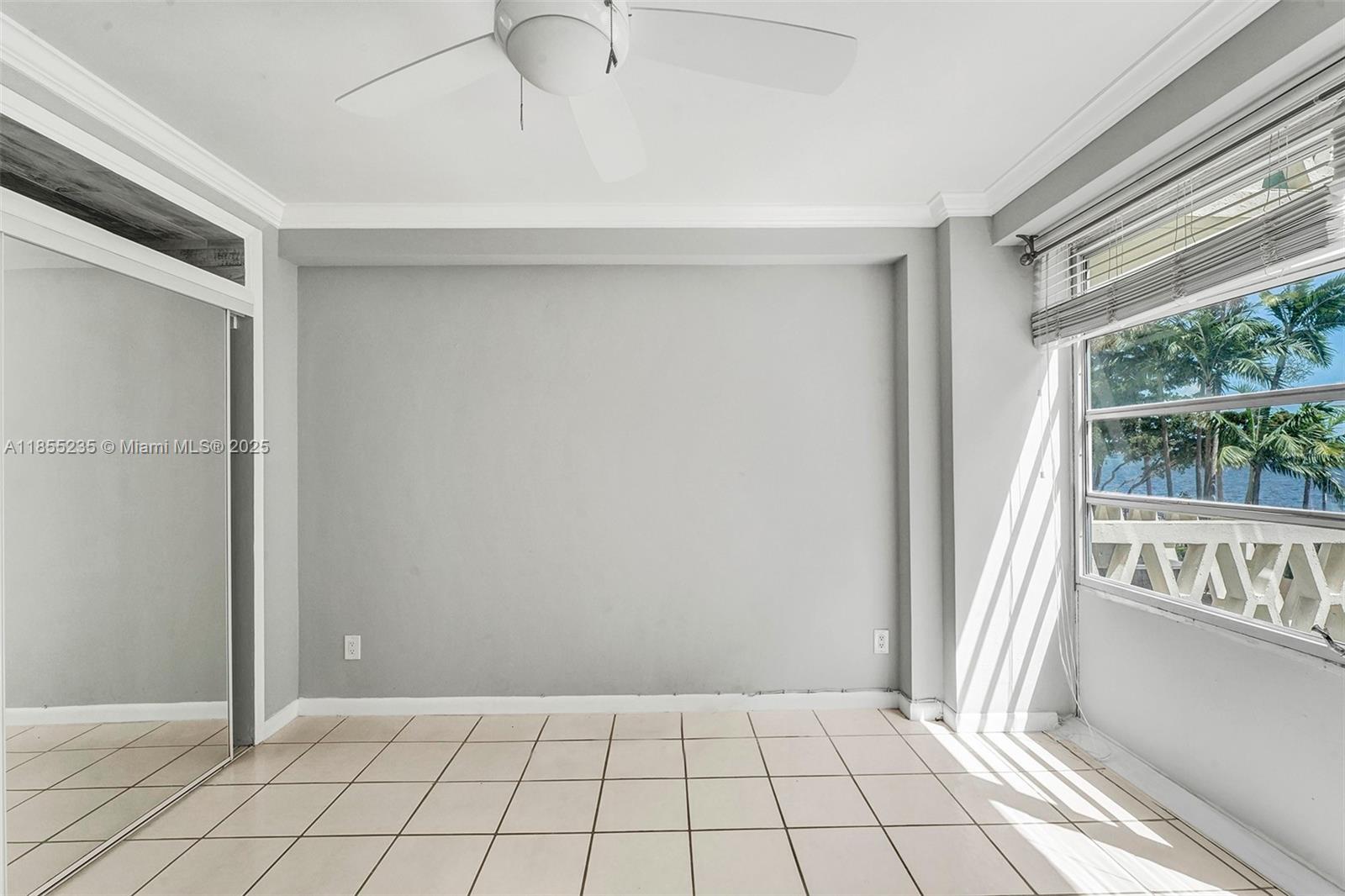 1430 Brickell Bay Dr # 206