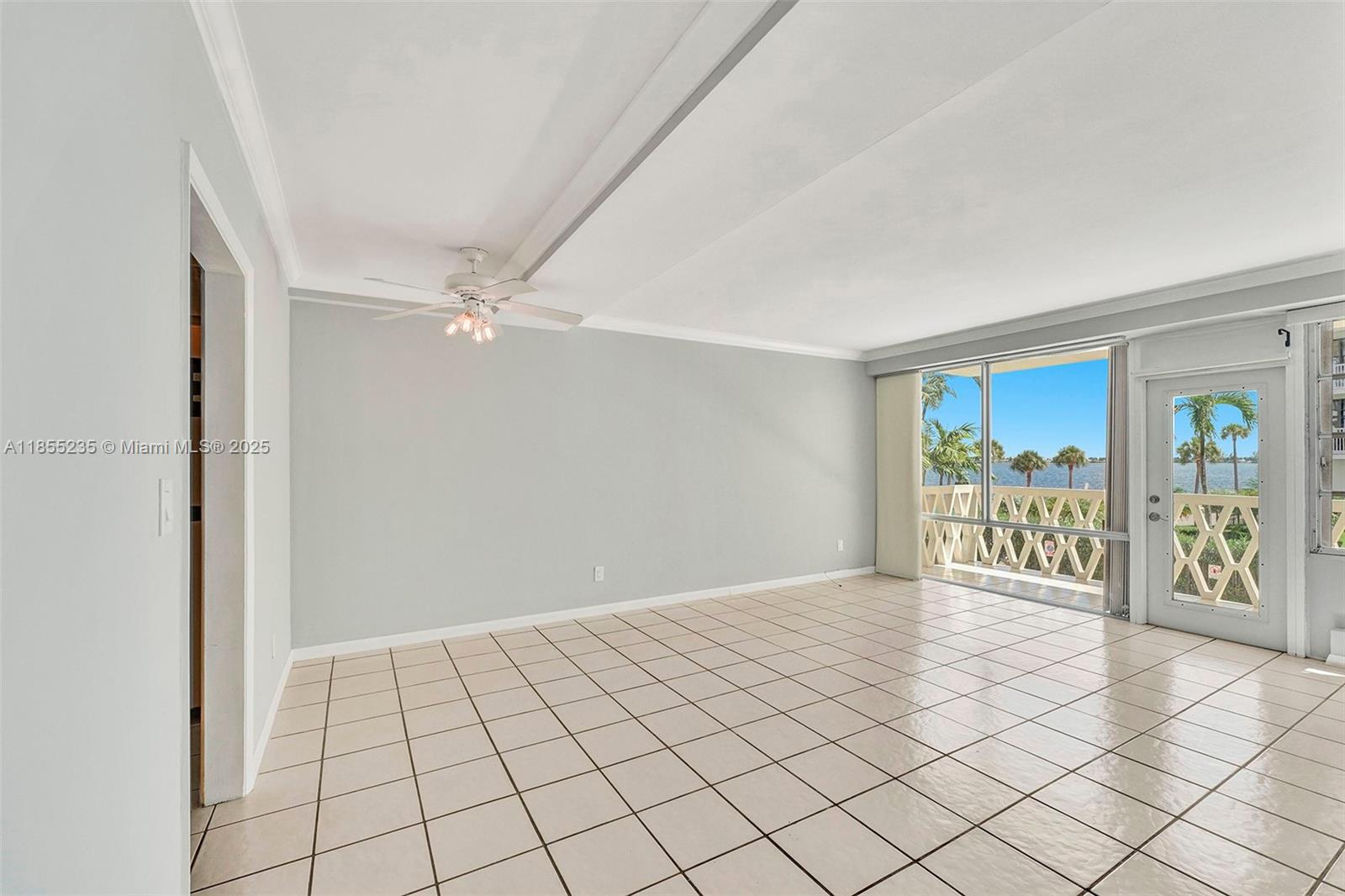 1430 Brickell Bay Dr # 206