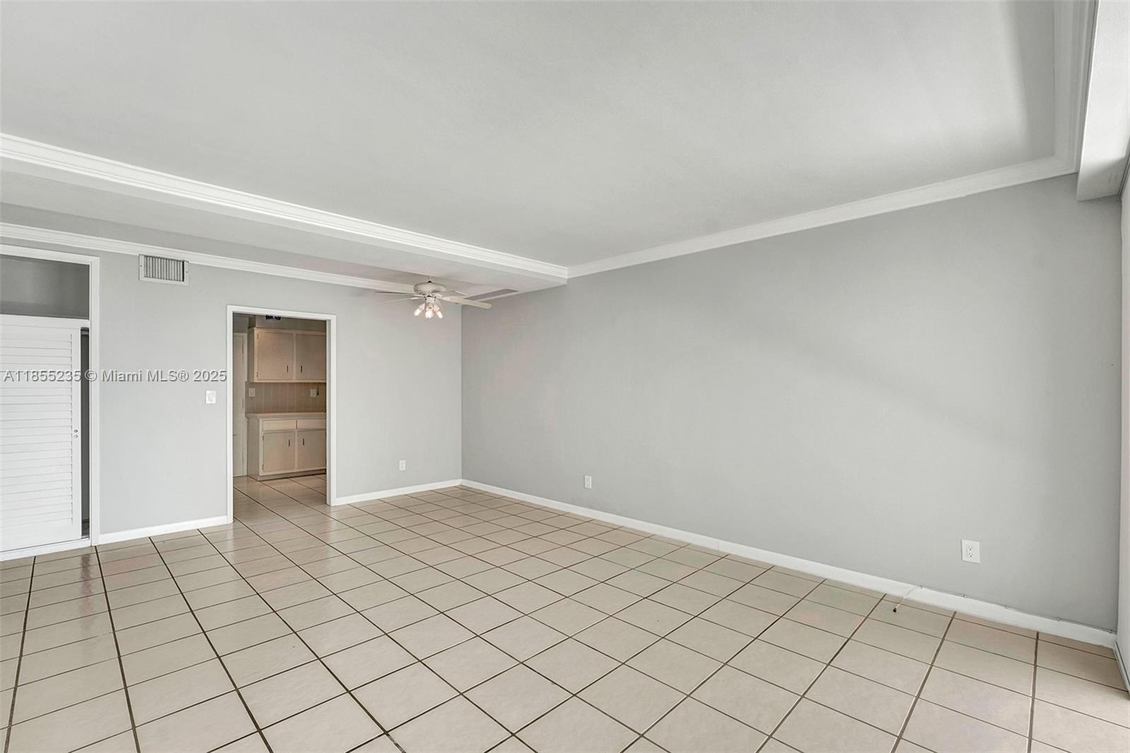 1430 Brickell Bay Dr # 206