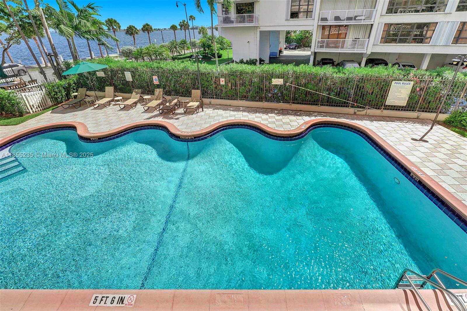 1430 Brickell Bay Dr # 206