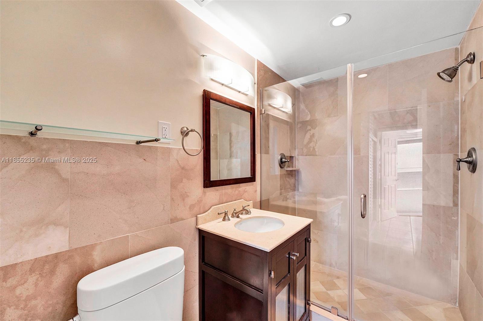 1430 Brickell Bay Dr # 206