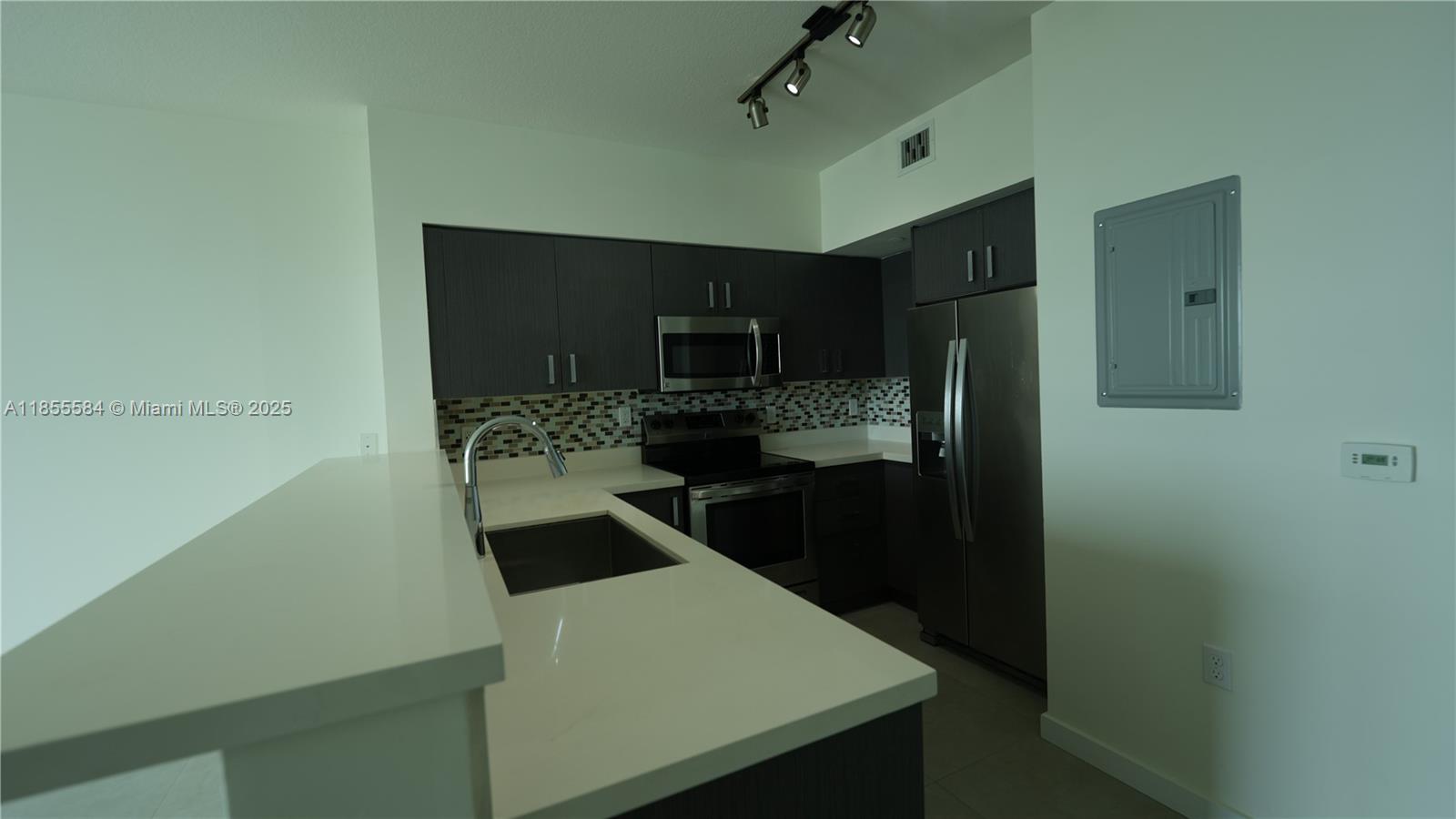 729 NW 2nd St # 629