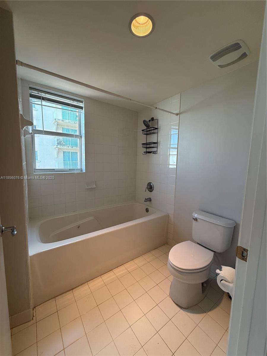 7270 SW 89th St # C301