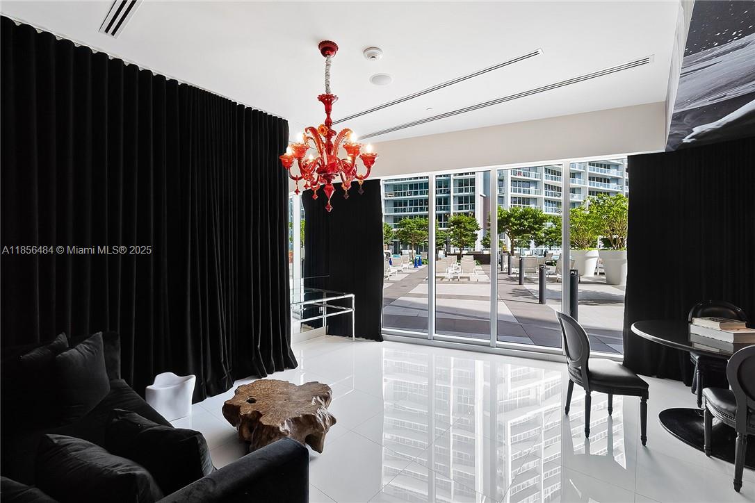 475 Brickell Ave # 2009