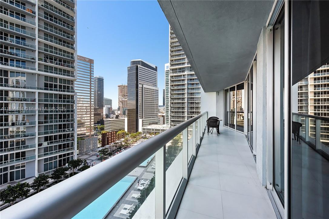 475 Brickell Ave # 2009