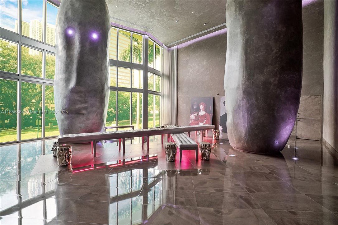 475 Brickell Ave # 2009