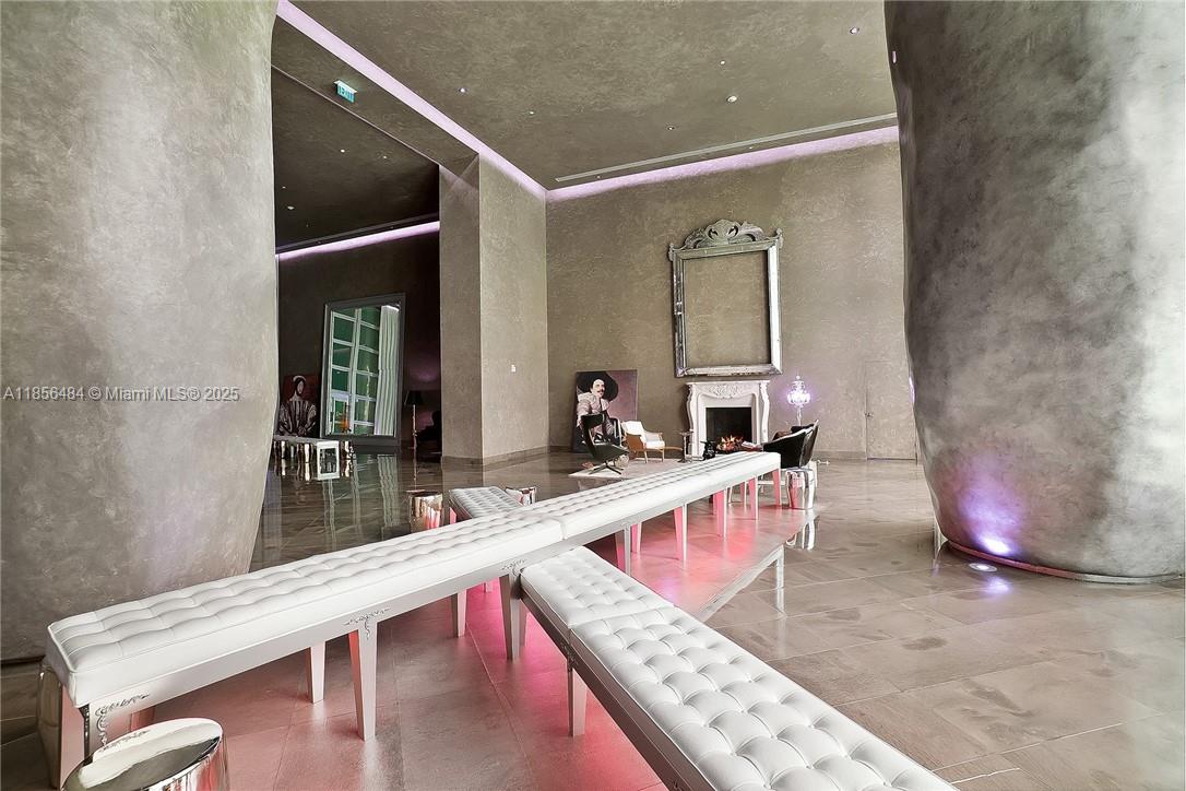 475 Brickell Ave # 2009