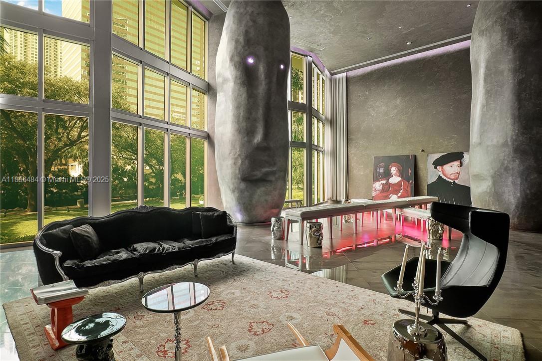 475 Brickell Ave # 2009