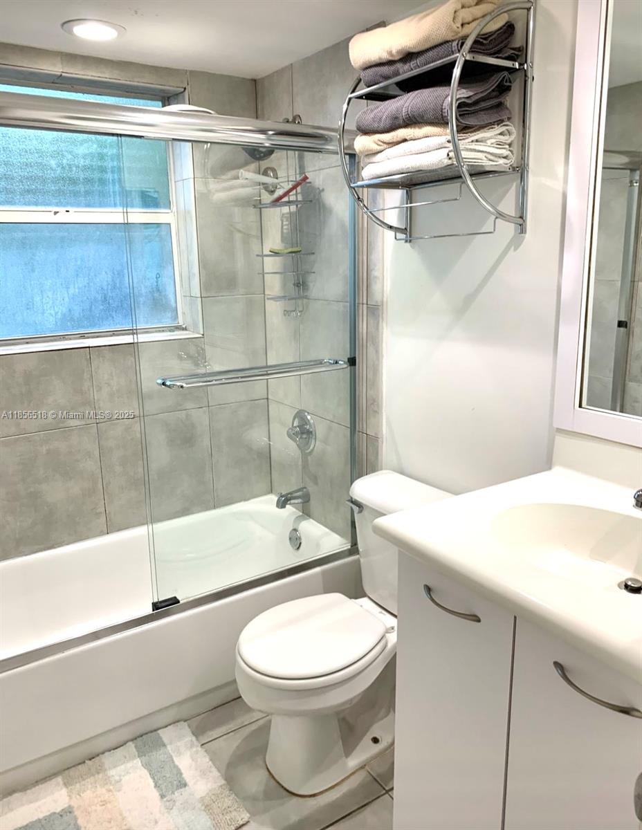 777 NE 62nd St # C214