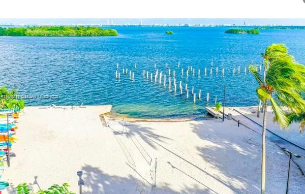 777 NE 62nd St # C214