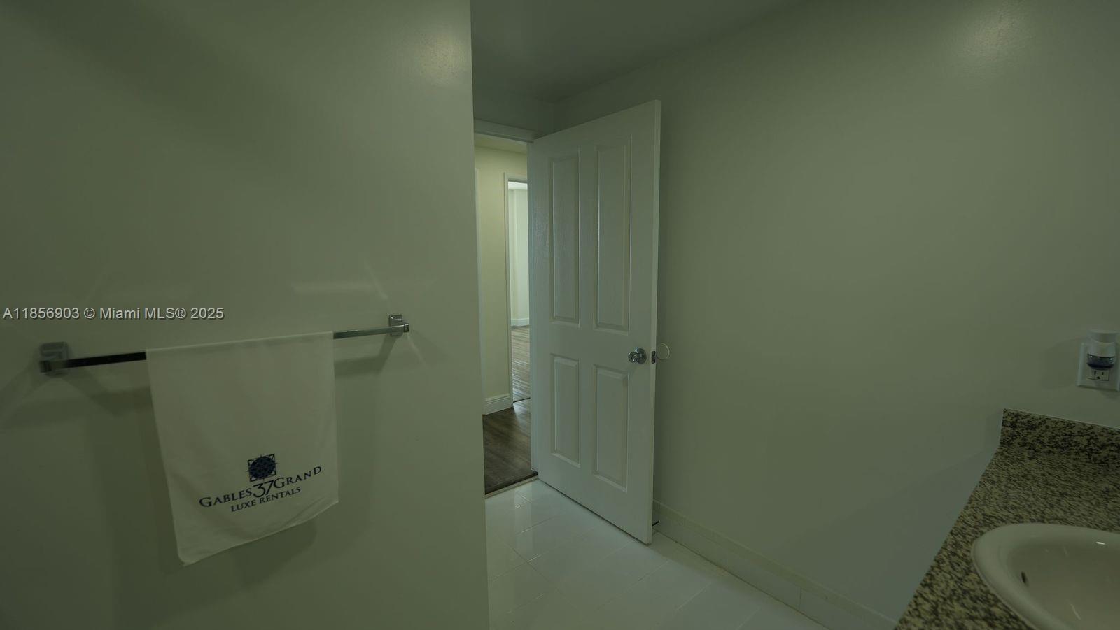 987 SW 37th Ave # 1203