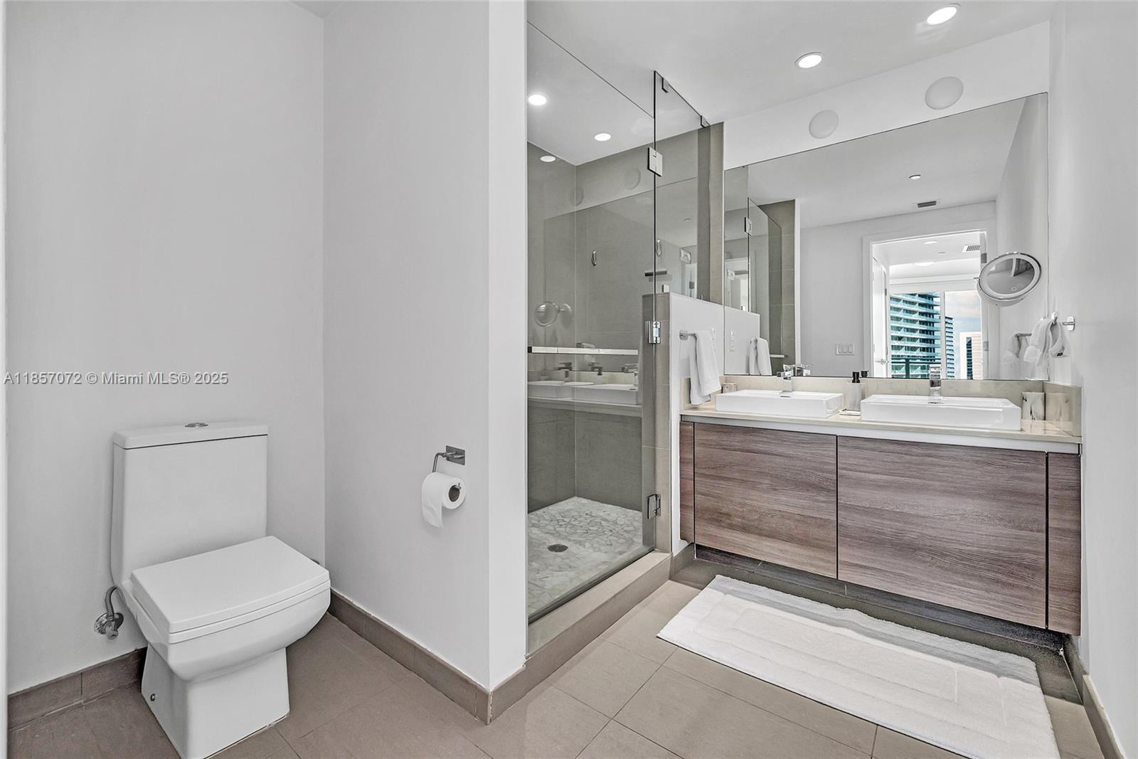 1080 Brickell Ave # 1601