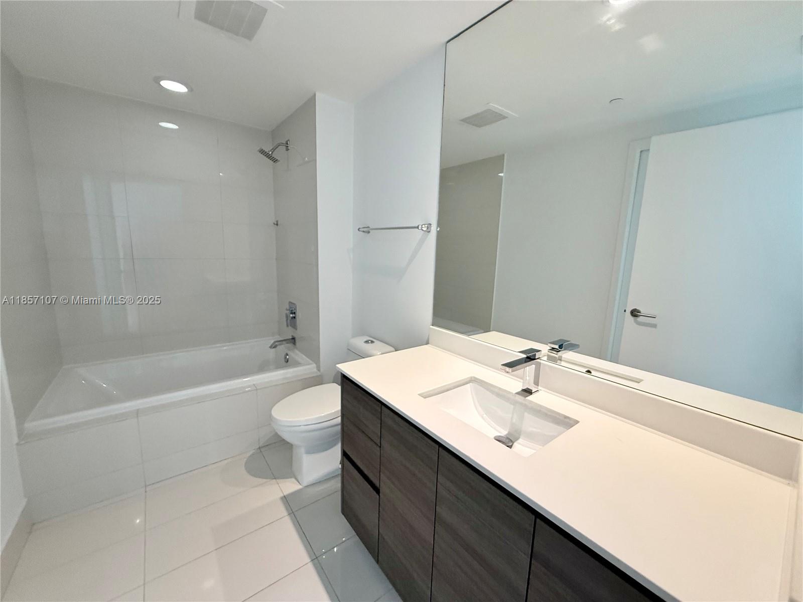 1100 S MIAMI AVE Unit: 3104