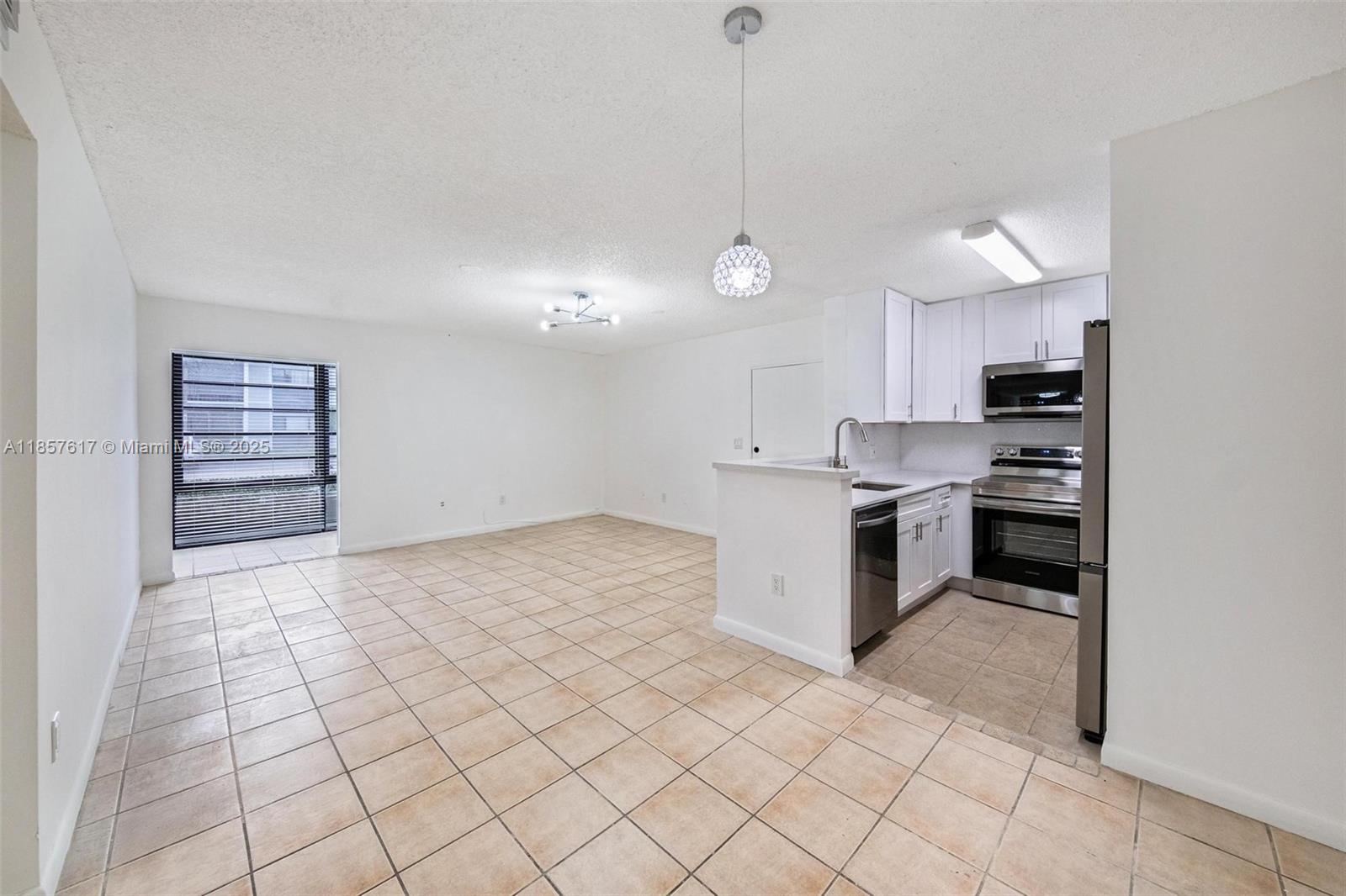 9727 Hammocks Blvd # 108D