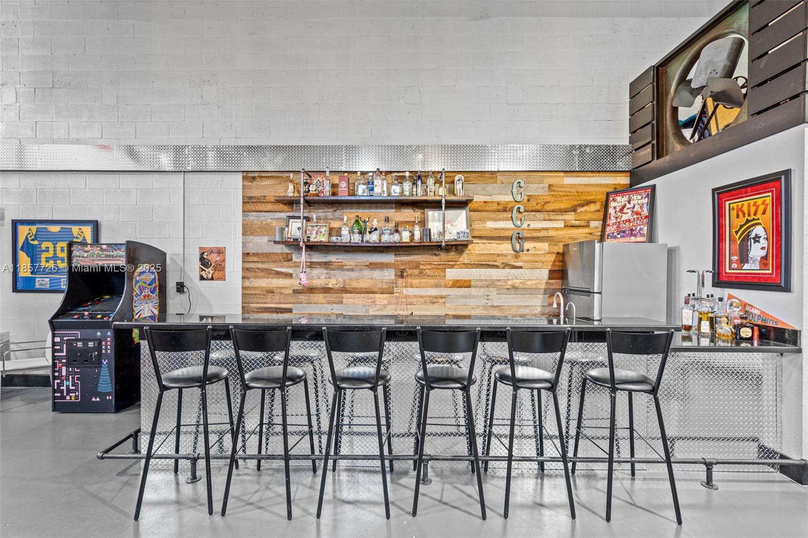 2937 Ravenswood Rd # 9S