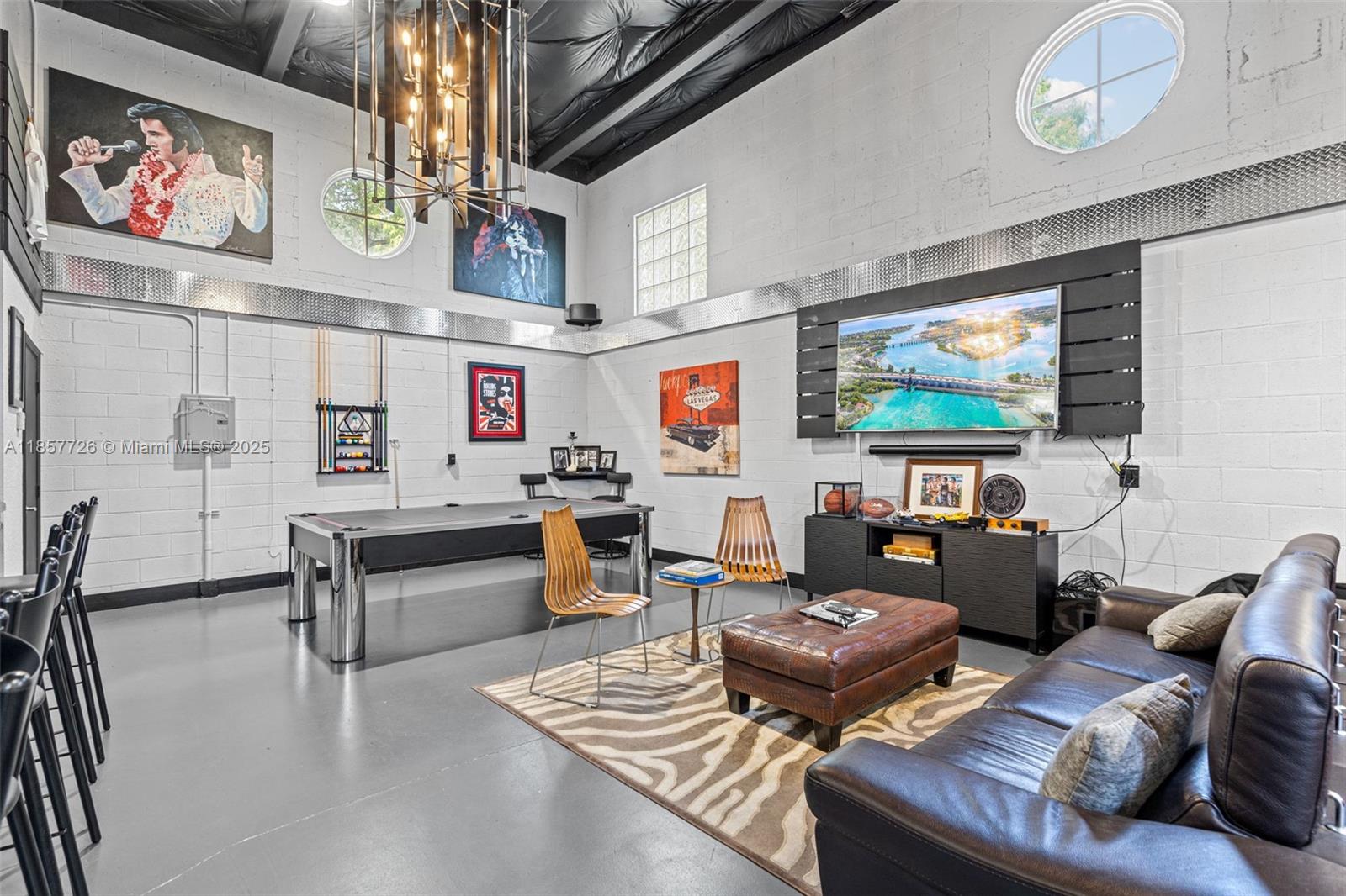 2937 Ravenswood Rd # 9S