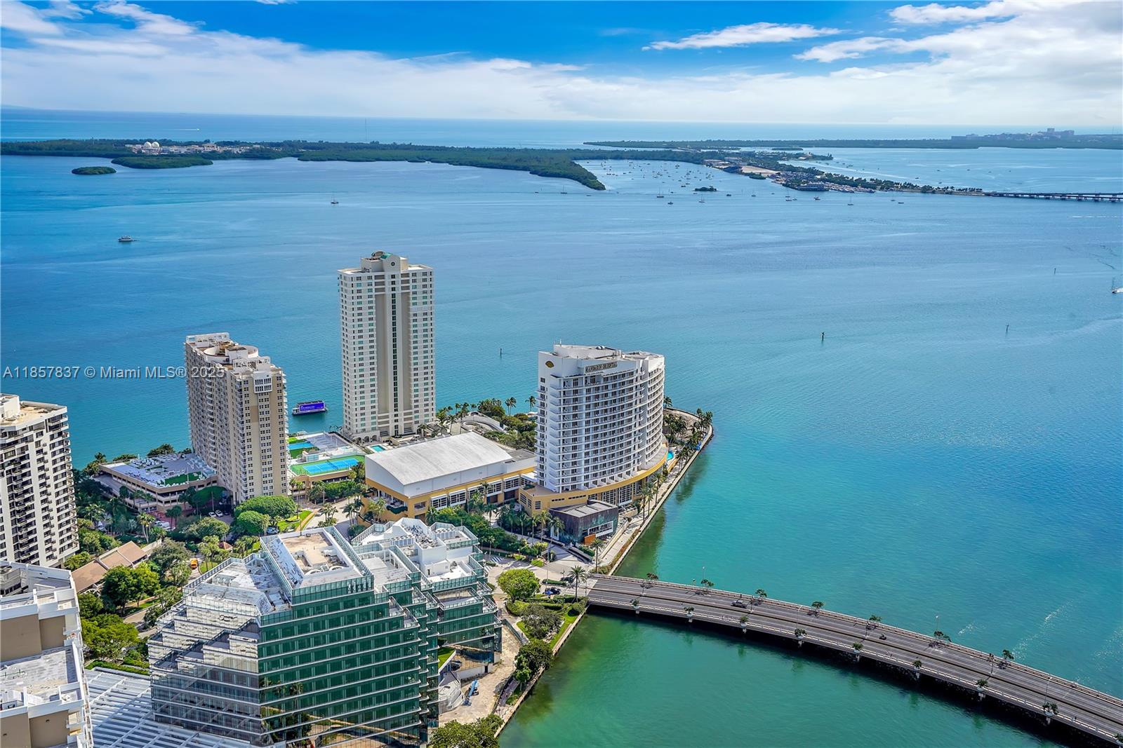 495 Brickell Ave # 5302