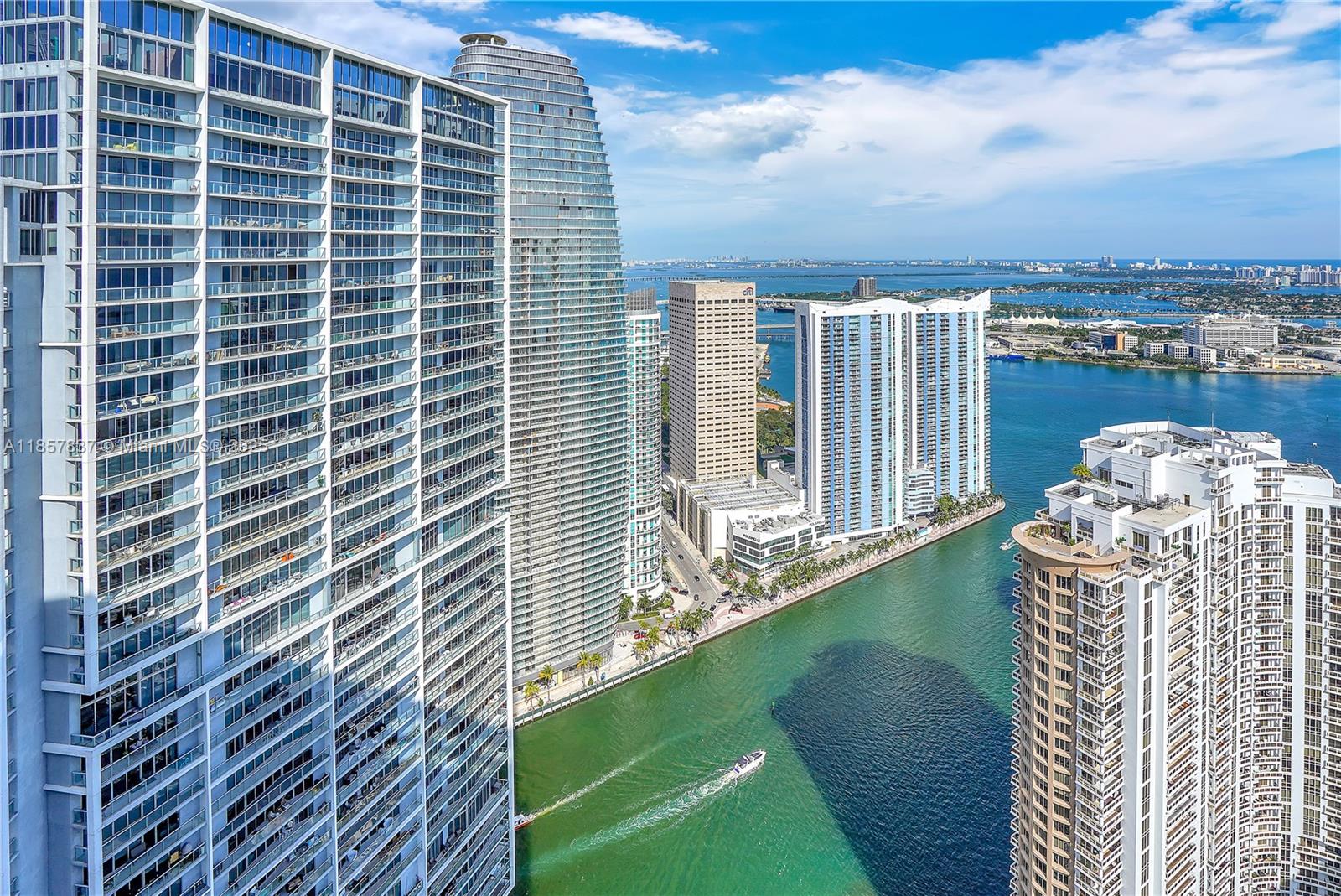 495 Brickell Ave # 5302