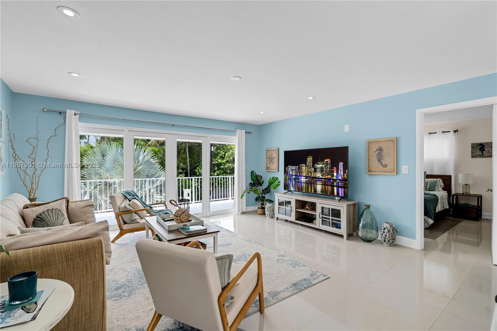 126 Columbus Dr