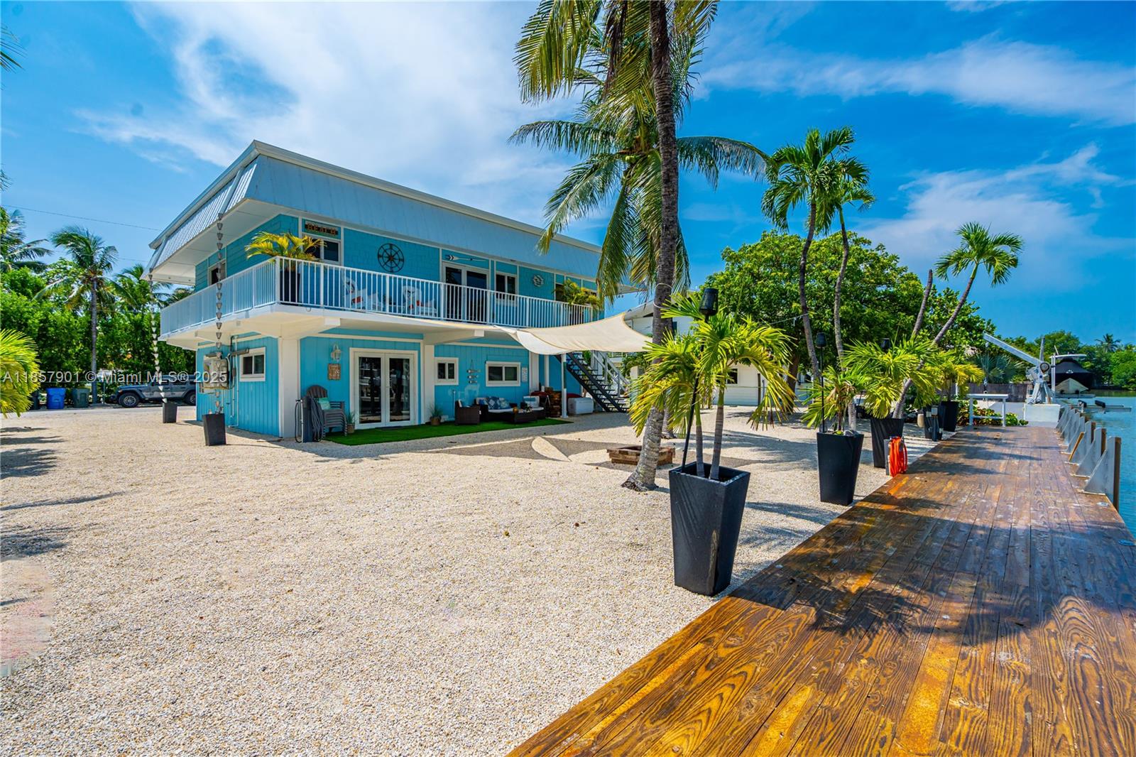 126 Columbus Dr