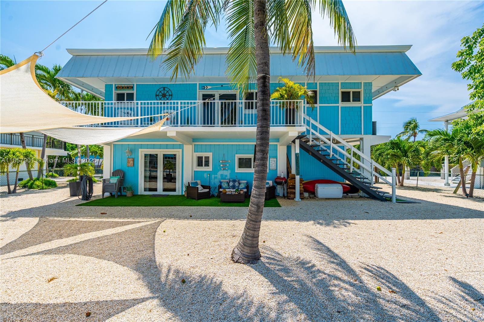126 Columbus Dr