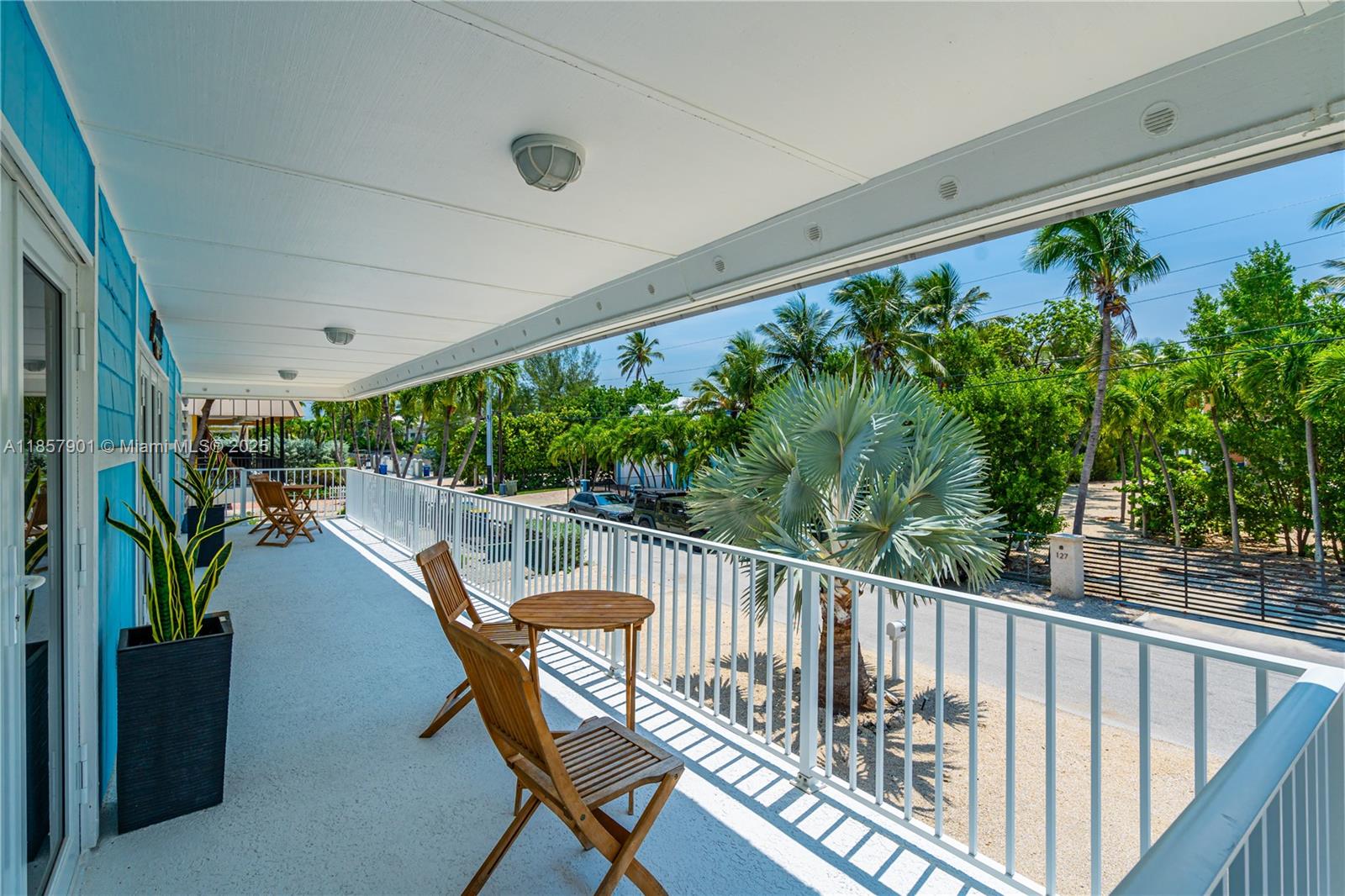 126 Columbus Dr