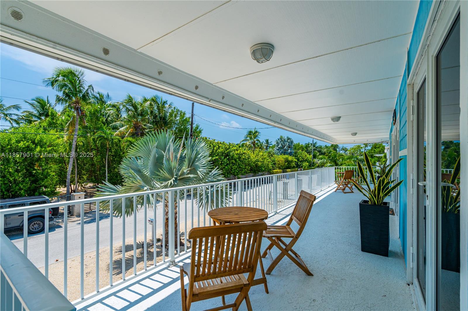 126 Columbus Dr