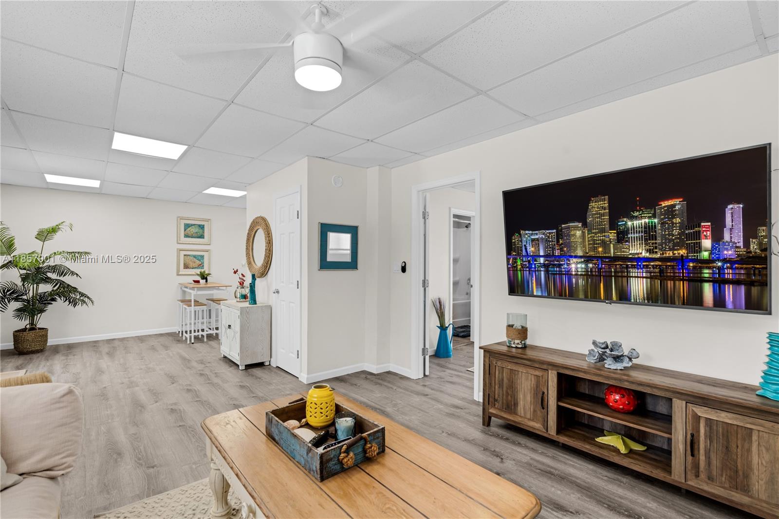 126 Columbus Dr