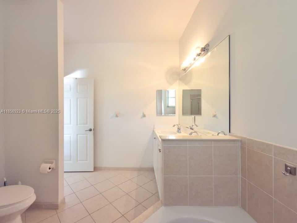 8930 SW 224th Ter
