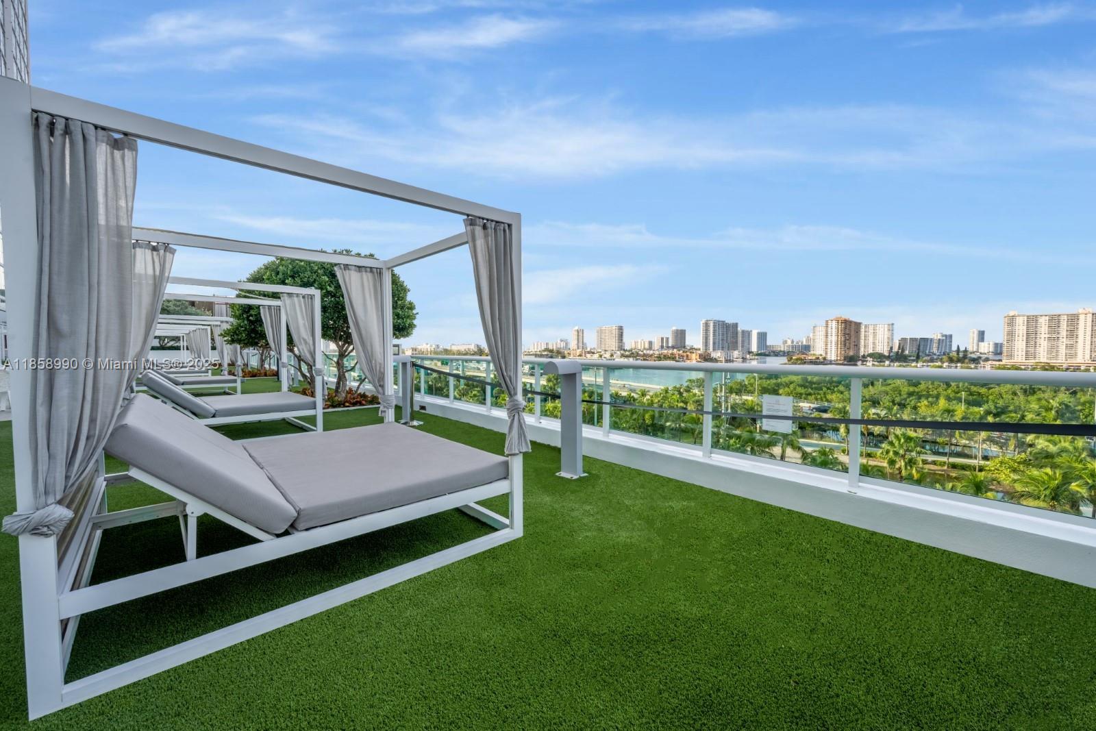400 Sunny Isles Blvd # 908