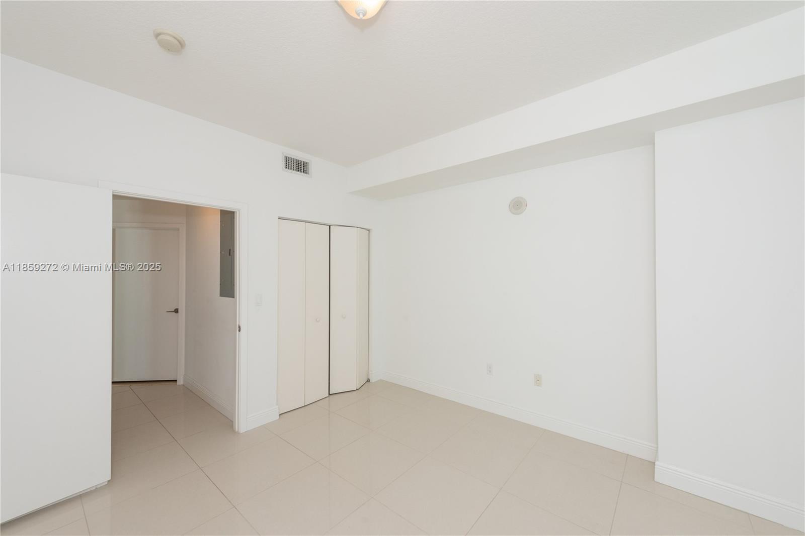 79 SW 12th St Unit: 1107-S